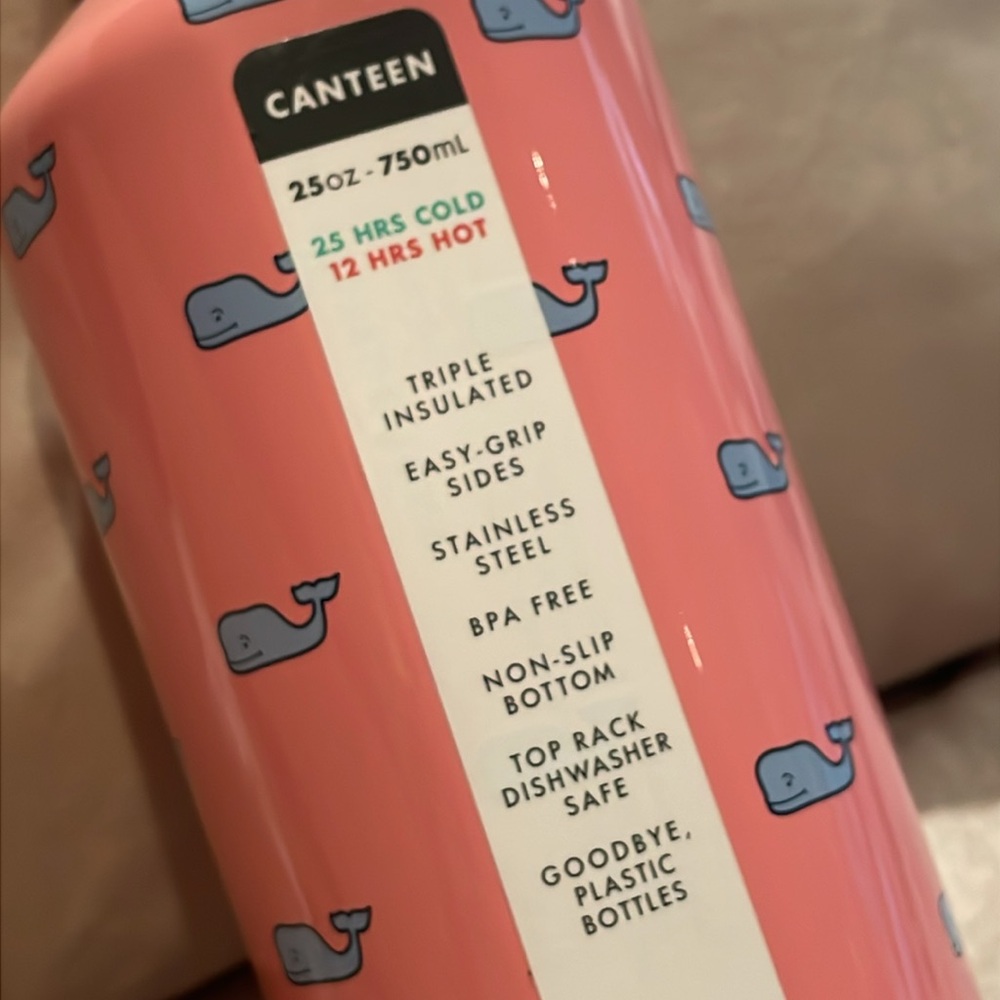 Vineyard Vines x Corkcicle Tumbler 25oz Canteen Pink with Blue Whales New - Picture 9 of 10